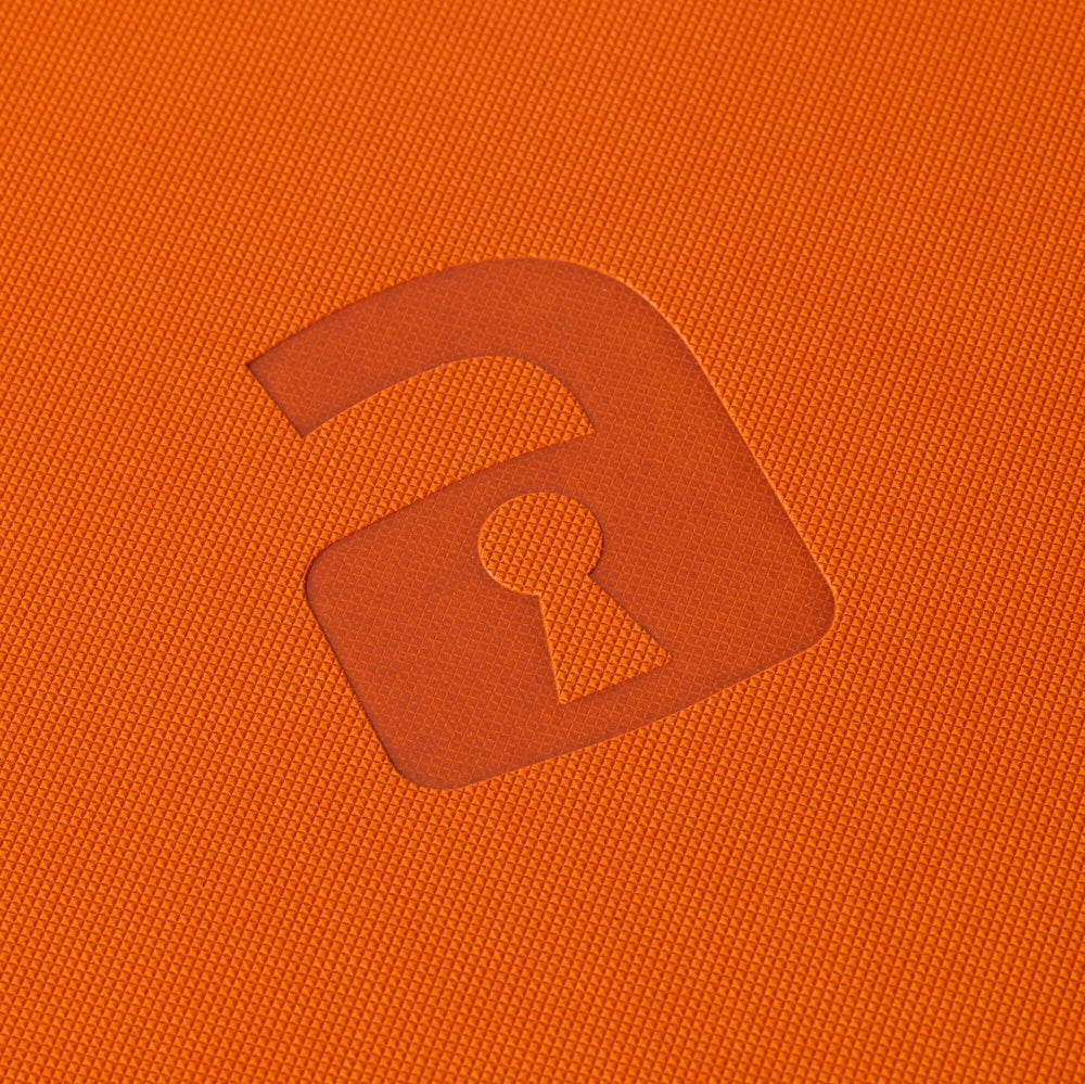 Vault X 9-Pocket Exo-Tec® Zip Binder (SV 3)