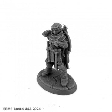 Reaper 07136: Thiann Valand, Human Cleric Dungeon Dwellers