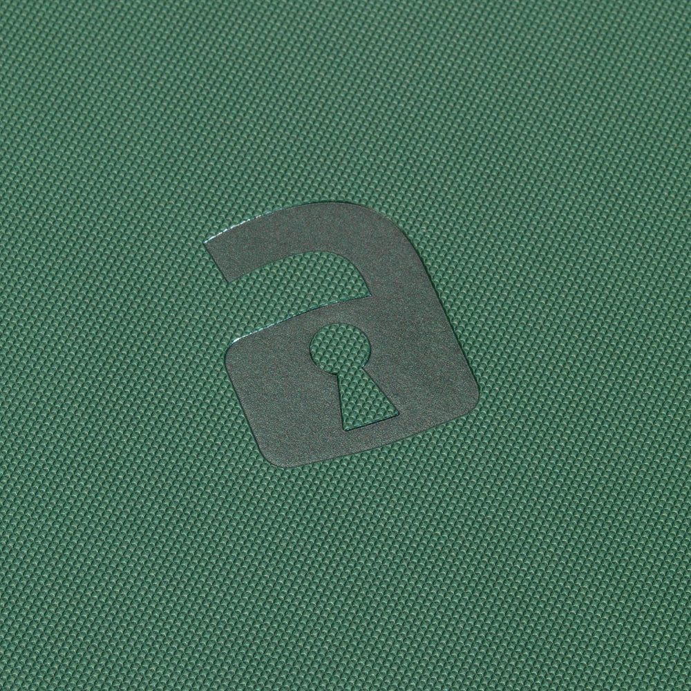 Vault X 4-Pocket Exo-Tec® Zip Binder (Metallic Green)