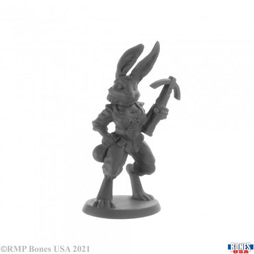 Reaper 30012: Enrieth, Female Harefolk Rogue Bones USA Reaper Legends