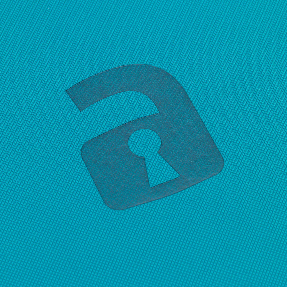 Vault X 12-Pocket Exo-Tec® Zip Binder (SV 5)