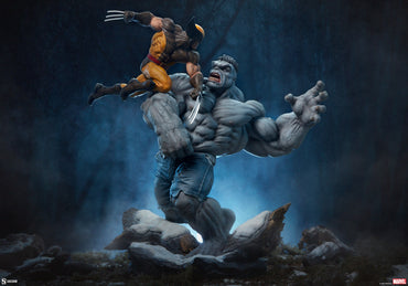 Sideshow Collectibles Grey Hulk vs. Wolverine Maquette