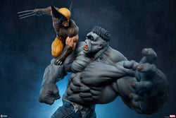 Sideshow Collectibles Grey Hulk vs. Wolverine Maquette