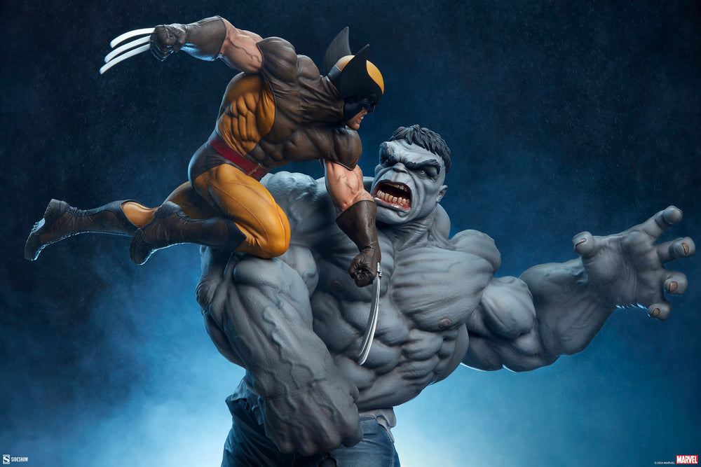 Sideshow Collectibles Grey Hulk vs. Wolverine Maquette